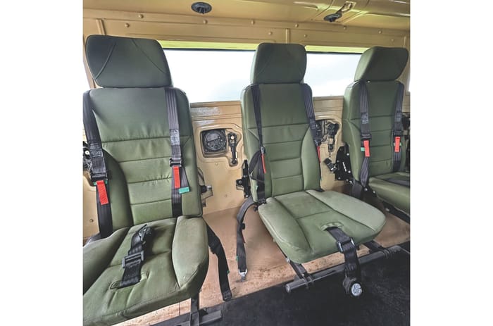 Mercedes G Wagen vs Airavat: Battle Stations 